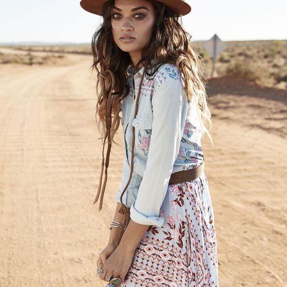 FULFILLED ! ISO . SPELL + THE GYPSY COLLECTIVE . PANDORA SKIRT . REVOLVER 2016 - Picture 2 of 8